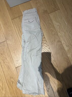 Light Gray Wide-Leg Jeans